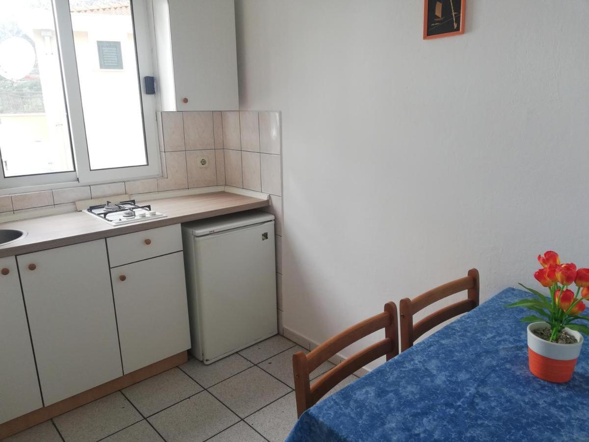 Apartment Jelas Živogošće Exteriör bild
