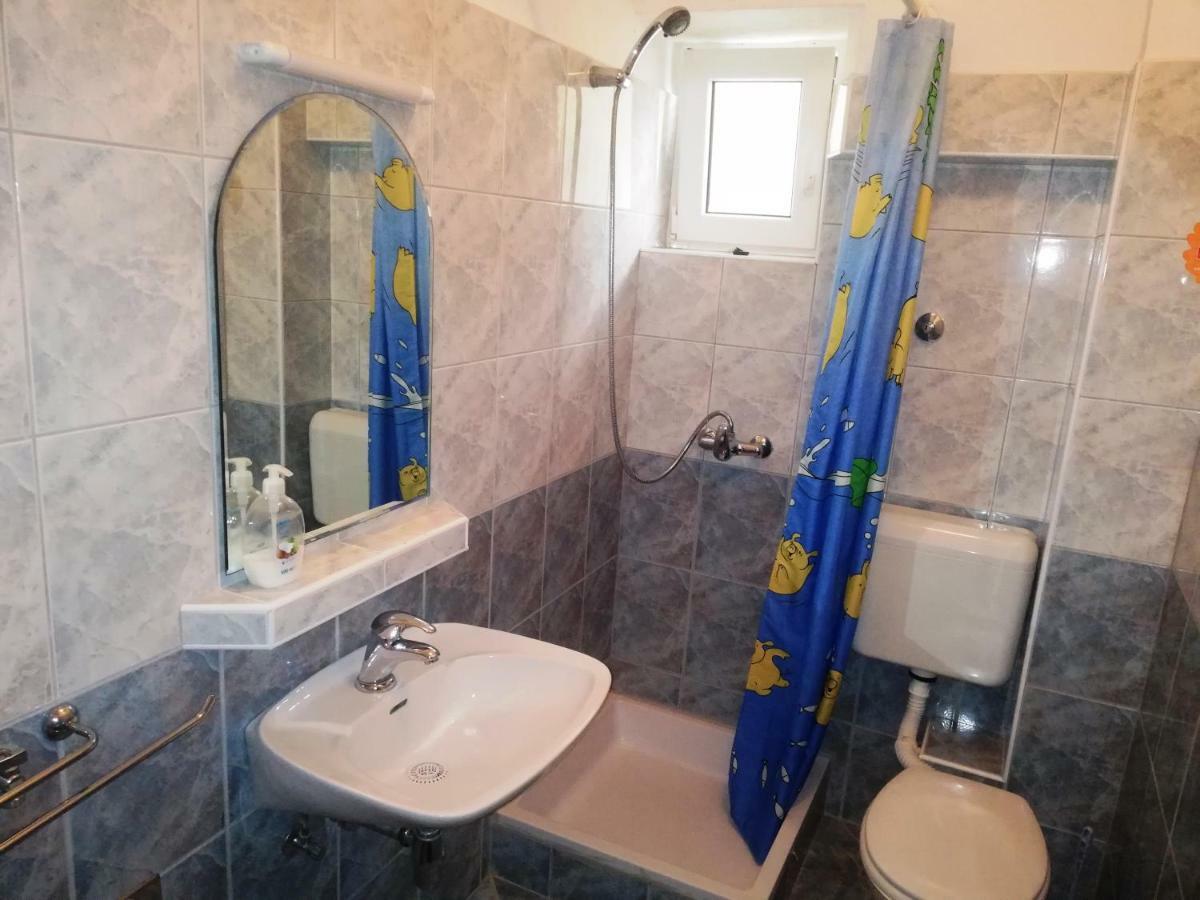 Apartment Jelas Živogošće Exteriör bild